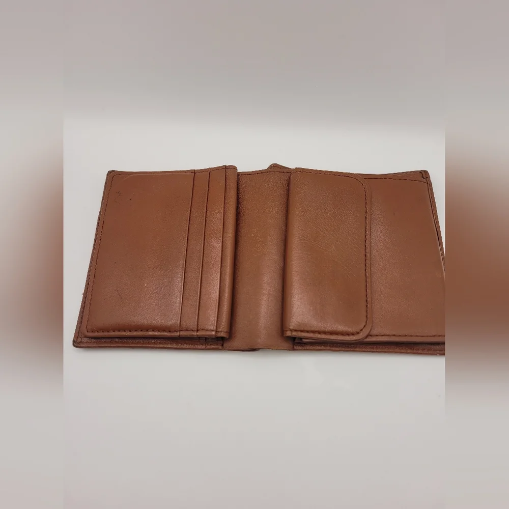 Burberry Authentic Leather Bifold Wallet in Nova Check